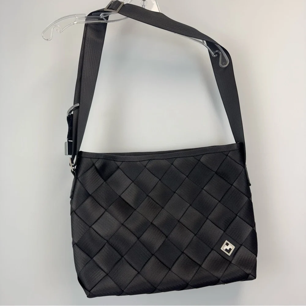 Maggie Bags Recycled Woven Seatbelt Shoulder‎ Bag Black/Deep Plum